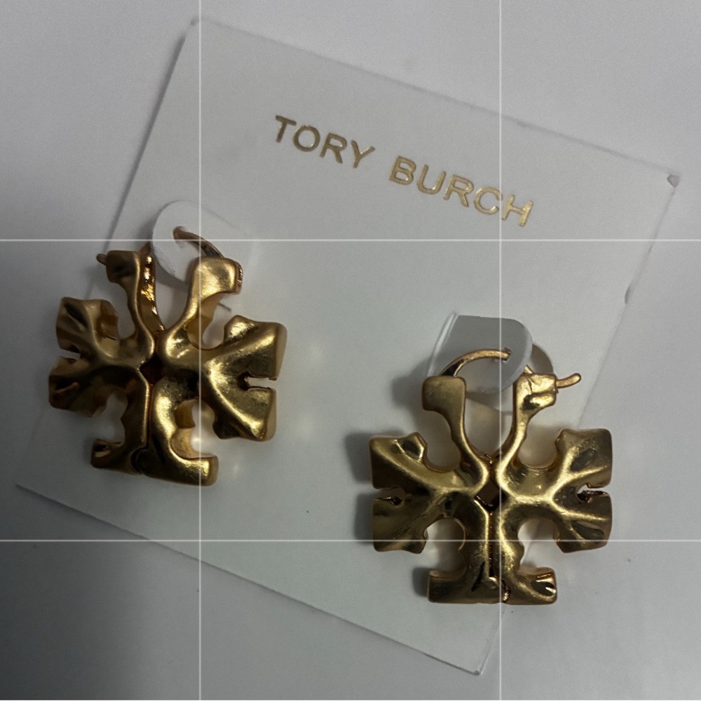 Tory Burch Sculpted Gold Logo Hoop Earrings - Picture 2 of 2